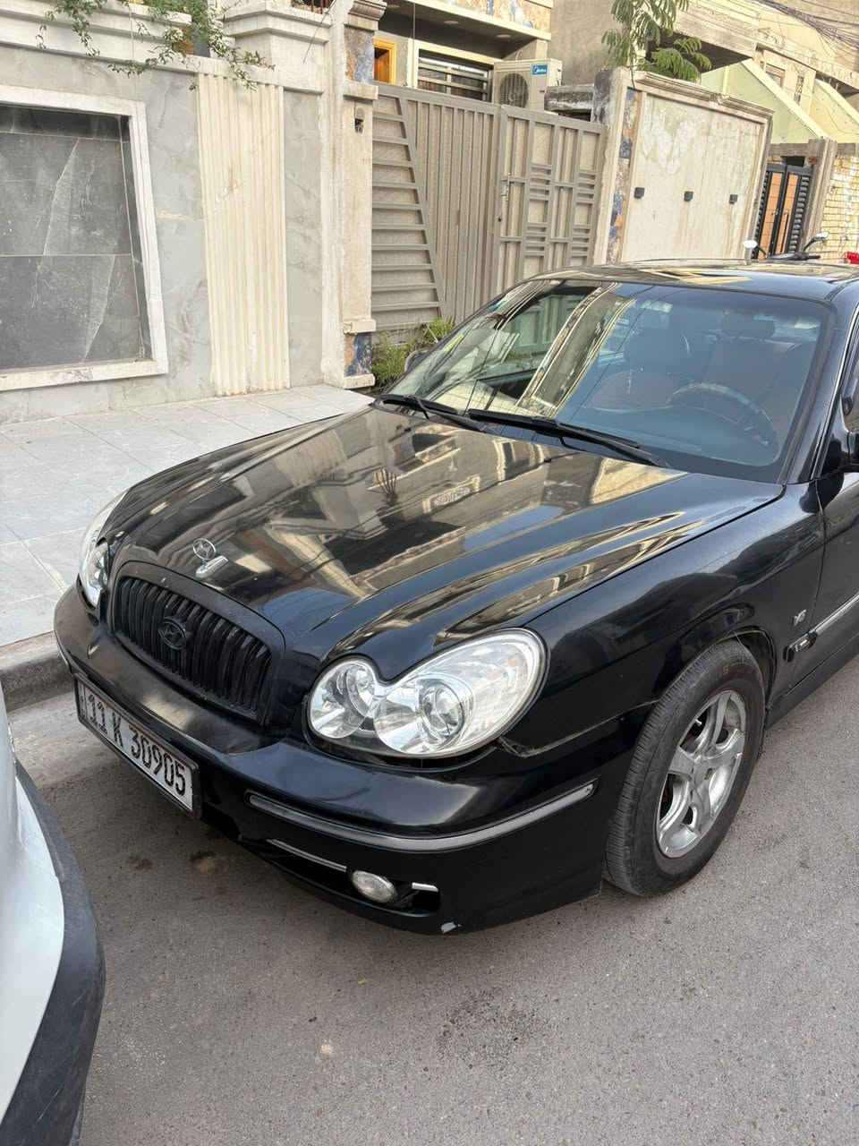 السلام عليكم
سوناتا وفود موديل 2002 وارد امريكي حادث جاملغ الخلفي بدون دواخل محرك v6 فول مواصفات فتحه كشنات جلد كهرباء كروز سرعه شاشه كامره  تخم تاير جديد صدر نضيف تندفئه تبريد منظومه تبريد جديده اي نقص مابيها عده الفتحه واكف الماطور للبيع فقط بدون مراوس وبدون قسط  وارجو المعذره راح اقفل التعليقات بسبب بعض ضعفاء النفوس السعر 60 وبيها مجال مكاني بغداد  للاستفسار الاتصال على الرقم ***********
