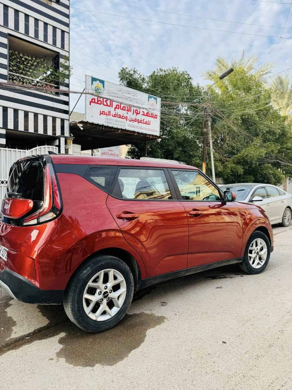 كيا صول وارد امريكي موديل 2023
بيهه بنيد صبغ فقط بدون ايرباك دواخل مكفوله 

محرك 2000 دوش ماشيه 35 موصفات 
نص فول 

مكان سياره بغداد زيونه تحويل ثاني يوم 

سعر 159

للتصال ***********
