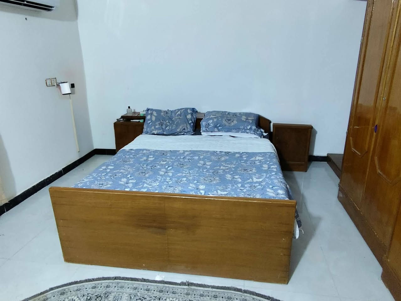 غرفه للبيع
السعر ٥٥٠ وبيهه مجال


**إذا كنت صاحب هذا الإعلان وتريد حذفه لأي سبب، رجاءا أرسل رسالة إلى الدعم الفني**