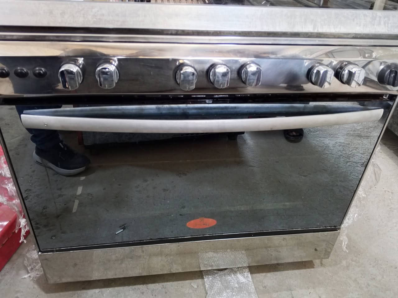 سلام عليكم طباخ توني ماخذه سعره 265بيه مجال نضيف نضافته درجه اولا ***********
