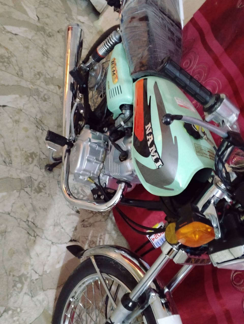 سلام عليكم عندي دراجه نامه متياز وراق سكنىر 5 وراق موديل 2023 ما ناقصه شي سعره 650الف رقمي***********
