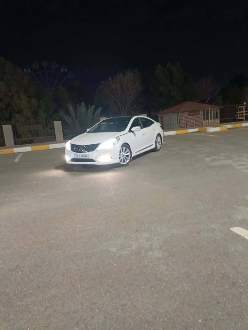 سلام عليكم سياره هونداي ازيرا خليجي موديل 2014 فول مواصفات مكان السياره الفلوجه الاتصال *********** ////***********
