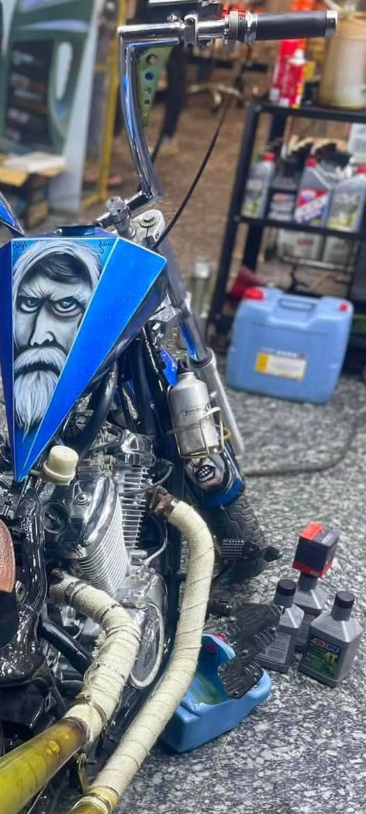 ألسلام عليگم أحبتي.... 🧿💫
...للبيع ❤️‍🔥 الشراي يدلل.🫂
Honda Steed. 400cc
قطعه مرتبه.،🫂 ومكفوله❤️‍🔥 بوبر معدل عليهه ومصروف عليهه.
 كير مكينه كلجات جدد جدد 👌💕
مرقمه بغداد الحبيبه وبسمنه احبتي,,
 🛌 .....وارقام وسنويه.  ،🫀
GOD 🧿❤️
عليهه ادامه كامله من كابريتر بلكات من فلاتر بانزيل ودهن وكوله اصلي 🧘‍♂️ امزويل ،،
. 
سكان تفصال ومتوفر غير قطعه اذا ماراغبه 💯🦋
.... 
ومابيها اي مشاكل الحمد الله
اي ملاحضات مابيهه💯
السعر
$,17 وبيهه مجال ومتوفر نقل ***********
مكانهه. البصره ومتوفر نقل للراغب 🫀... اخوكم سيد مهدي
