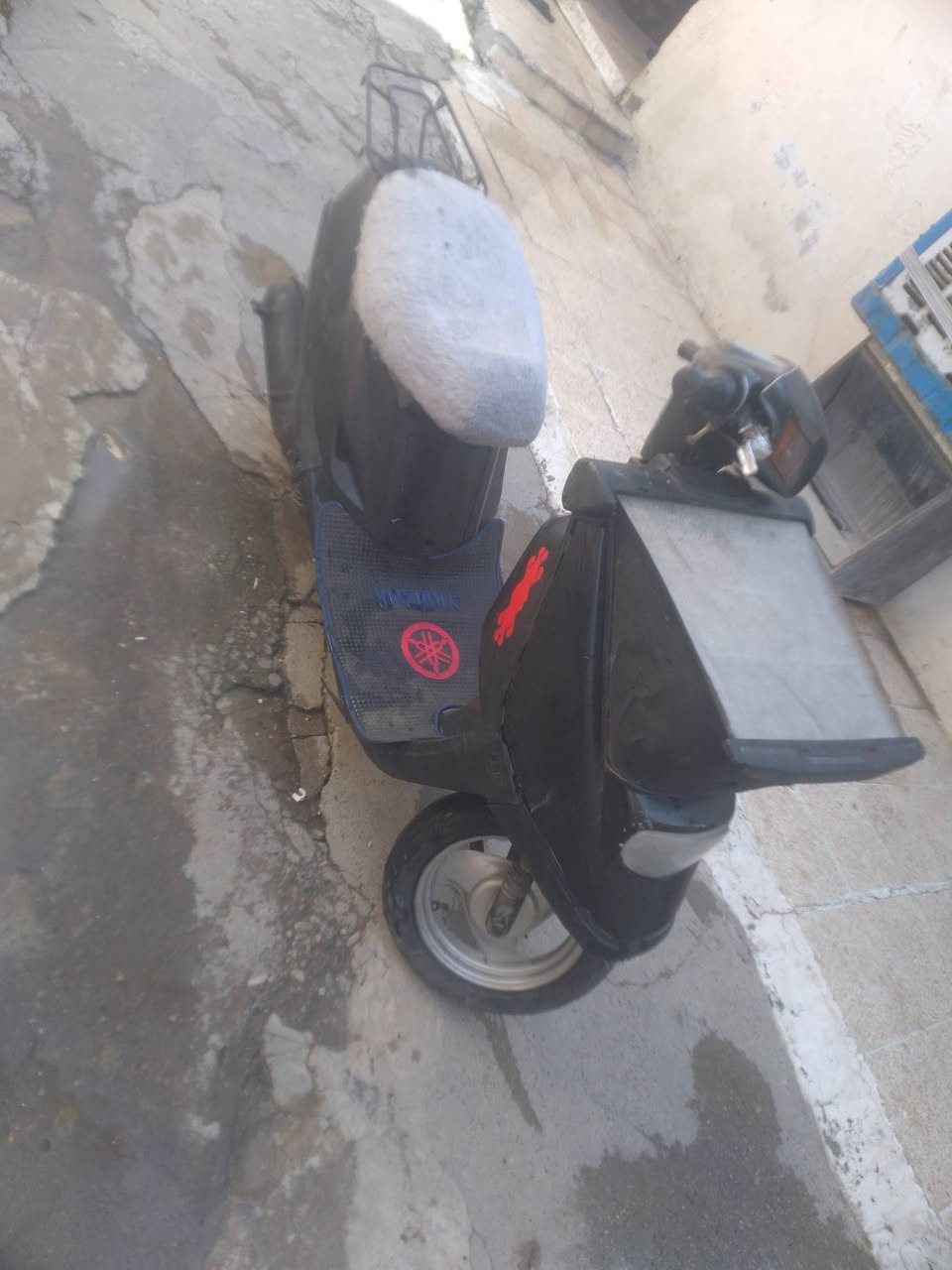 مطور بزون شرط شغال نص هندر المكينه خرسه ومامفتوحه ما تسمع صوتو كلو شغال السعر 160 وبي مجال لطيبين مكاني الايمن وادي حجر رقم تلفون ***********
