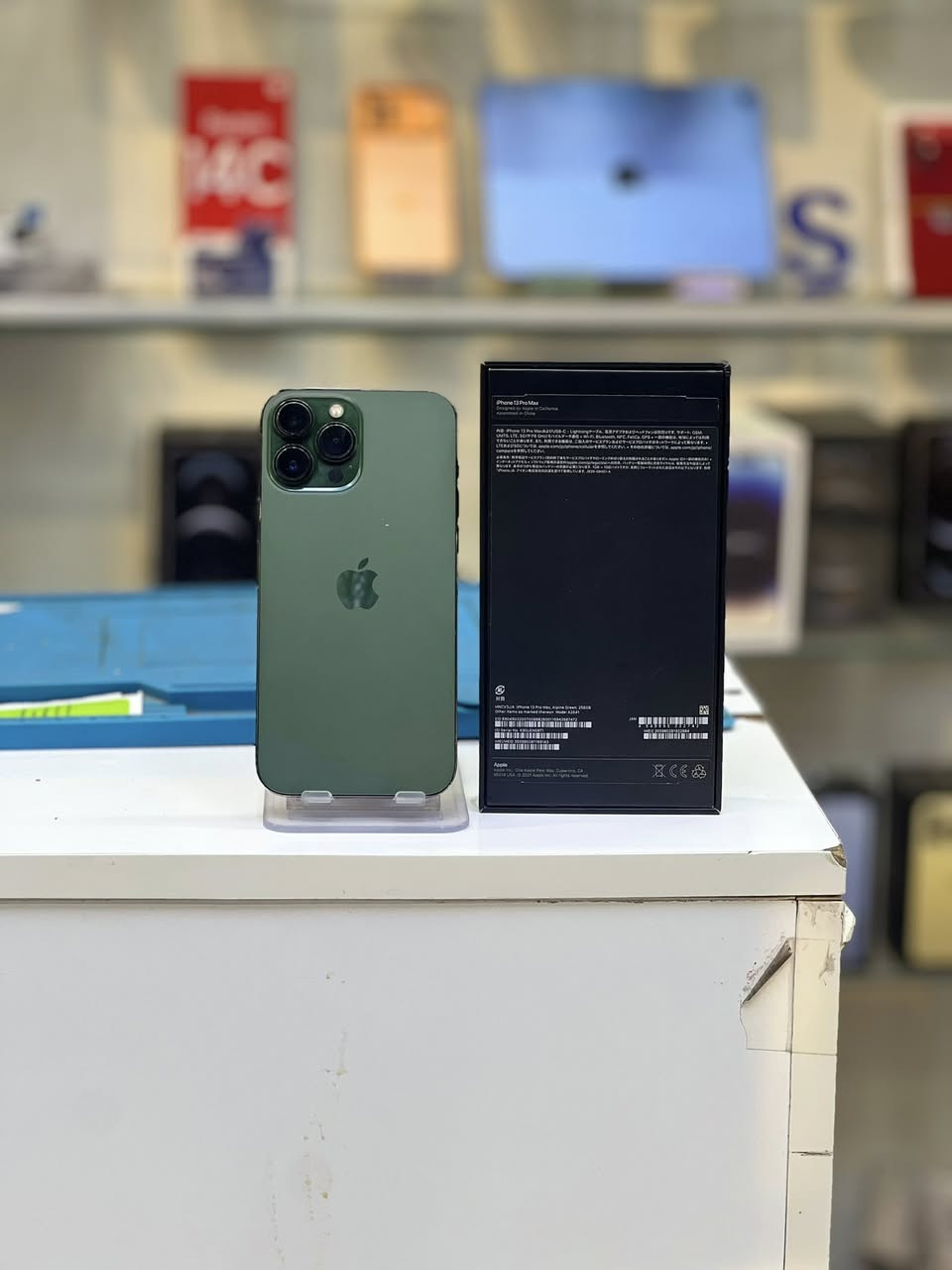 يالله
للبيع ايفون  13 بروماكس 💜    
ذاكرته 256💜
عربي شرق اوسط  
لوك بعده بحاله وكاله 
رقم نموذج m
عربي شرق اوسط  
مابي اي خلل  
بطاريته 89
فقط جهاز مو وتر بروڤ
نضافته 💯 
كلشي ضمان  شرط فحص وين مايعجبك 
فيس ايدي شغال        
تصال ✔️
صوت ✔️
كاميرات ✔️
واي فآي ✔️
شحن ✔️
نت ✔️
كاميرات ✔️

كله ضمان شرط سبوع كامل 
سعره 615
 
ملحقاته شاحنه كفر لاصق 
بغداد حي العامل سوق شعبي 
مركز براند *********** واتس 

 تيك توك bra7nd1

يوجد توصيل🚚
