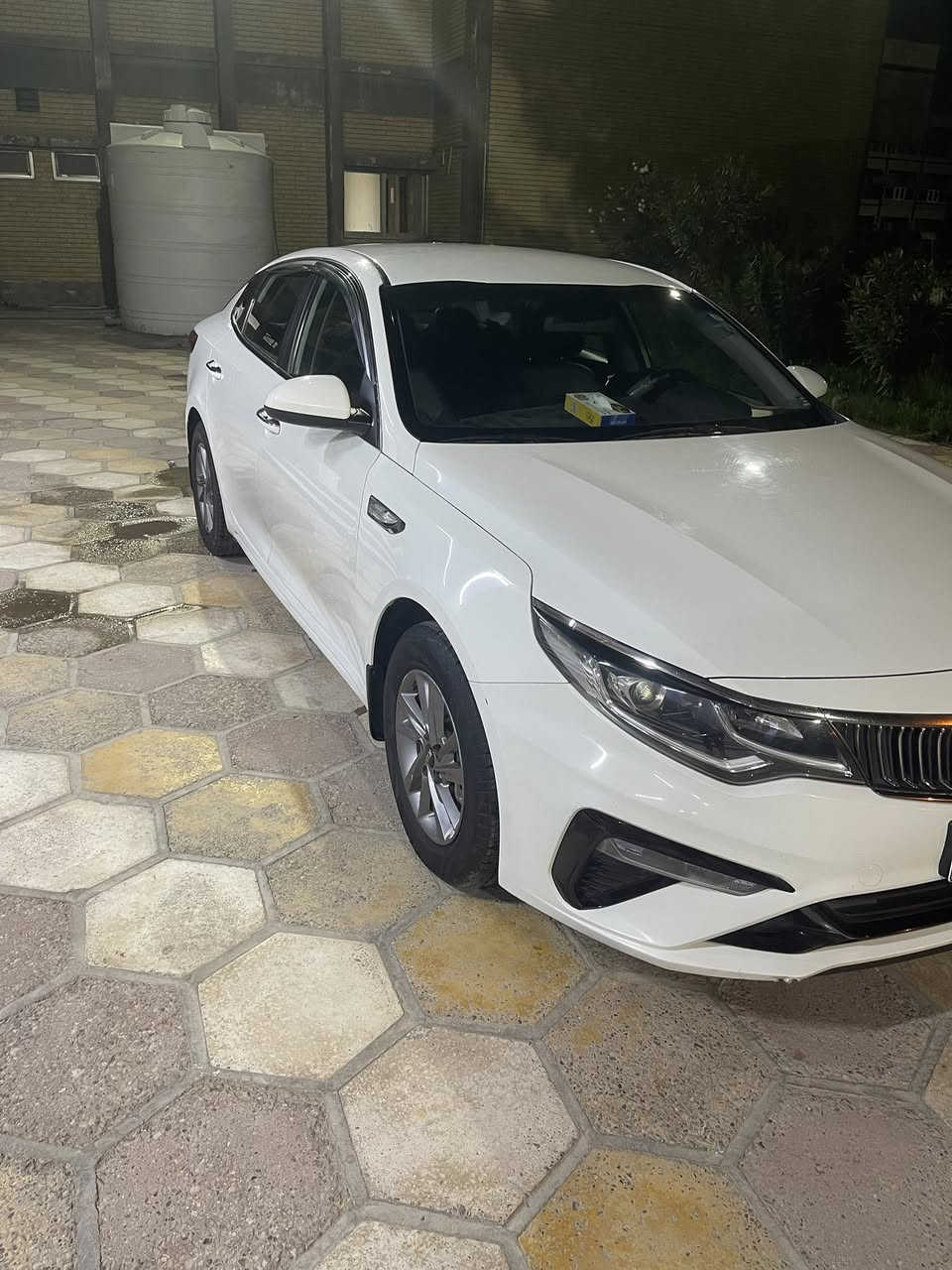 كيا k5 موديل 2022 وارد كوري
مكينه 2000 دوش  
السياره جديده ماشيه فقط 80 الف كيلو 
السياره غير مكفوله من الصبغ 
سعرها 160 وبيها مجال 
مكاني بصره كرمه علي 
رقمي ***********
