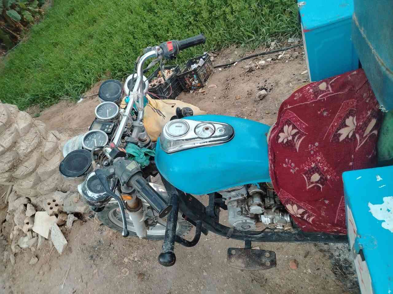 ستوته موديل 18مكفوله ركبه وشاصي رقم وسنويه مكاني بابل محاويل السعر 1300وبيه مجال اتصل ***********
