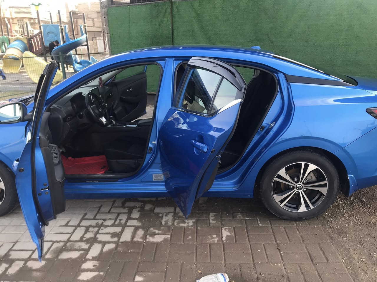 سلام عليكم للبيع نيسان سنترا معوقون موديل 22ماشيه77الف حادثه جاملغ وبنيد سعره 97وبيه مجال مكاني بغداد شهداء سيديه رقم سيارة كربلاء هاذا رقمي ***********
