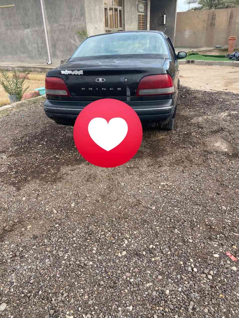 السلام عليكم برنس فراشه موديل 1996 لون اسود  ورقمً بغداد إنكليزي هزه جديده سياره بلاديه وجاهزه الداخل كله جديد مدوشم سنويه ل28العنوان بغداد ابو غريب 
السعر 35وبيهه مجال الاتصال *********** /***********
