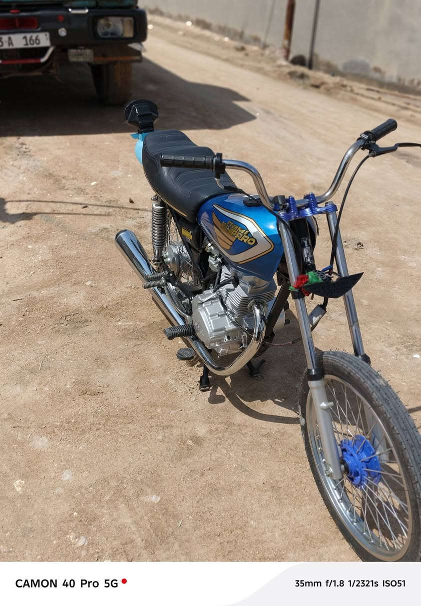 السلام عليكم دراجه للبيع 26 عمرناه قبل العيد بيوم اوراق مقفوله كفاله عامه اريد تفاصيل خابرني على الخط 900 وبيها مجاشي بسيط***********
