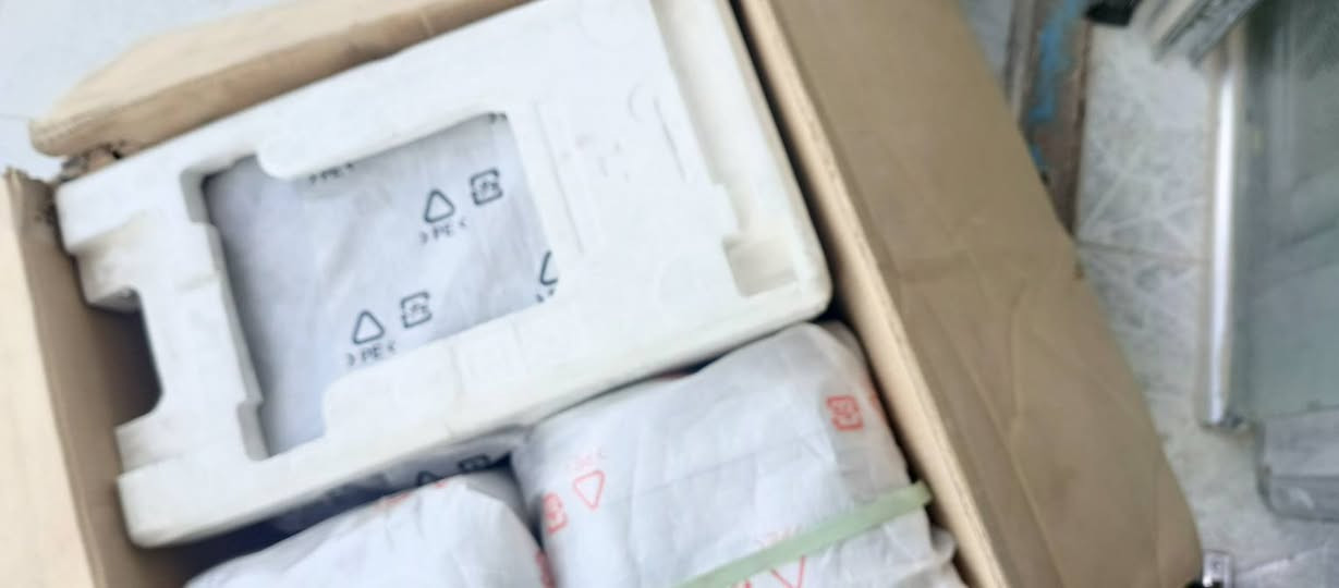 السلام عليكم..
سستم للبيع 
نوع باناسونيك أصلي جديد مامستعمل نهائياً مع كافة ملحقاته
دبل كاسيت وراديو وسي دي ٣ أقراص مع الريموت والأريل والكتلوكات 
السعر/٨٠ ألف دينار 
للأتصال ***********
