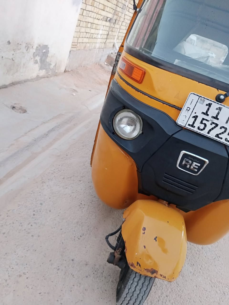 السلام عليكم تكتك للبيع موديل 2019رقم وسنويه تحويل ثاني يوم تكتك خير من الله بيه صبغ بس الغود مكينه وتراي حلو مكاني بغداد حي نصر ***********السعر خابر
