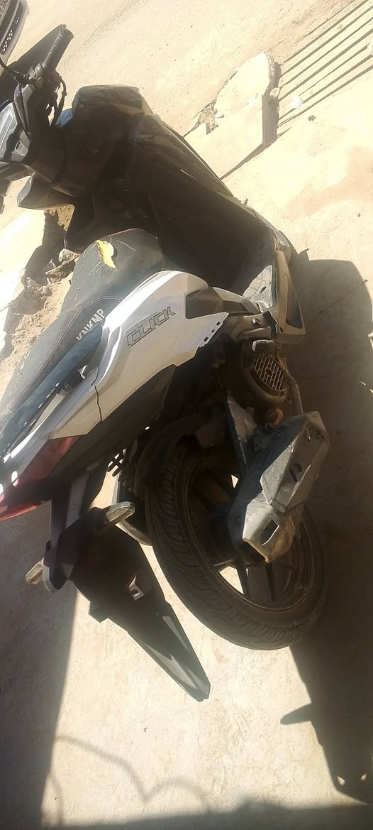 دراجه نوع كلك صيني نكره سلف كهربائيات كامله نواقص بسيطه سعر 300 وبيها مجال مكاني مفرق ***********
