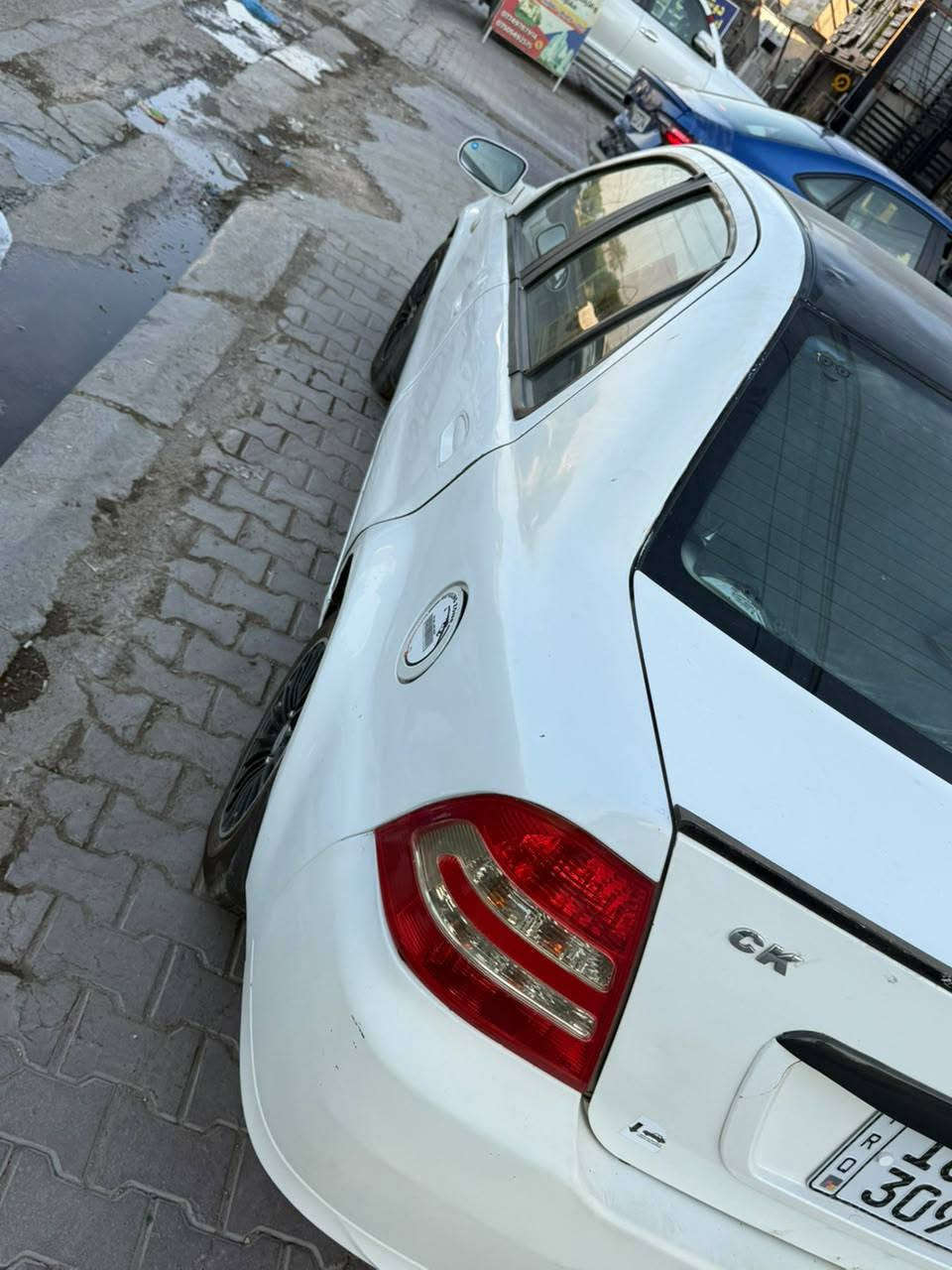 السلام عليكم جلي سي كي موديل 2013
محرك ما بي شي وخير من الله كيرها تمام تبريدها شغال وثلج السيارة بدون حادث هيج طخات بسيطة بيها  السيارة رقم بابل وباسمي سنوية لل 2030 هزة جديدة تخم تاير بيها صدرها الخلفي نص عمر والامامي تمام ما بي شي سيارة مال شغل  سعرها 38 وبيها مجال شي كلش بسيط ما متواجد عل فيس بوك مكانها بغداد الغزالية عندي واتساب ***********
