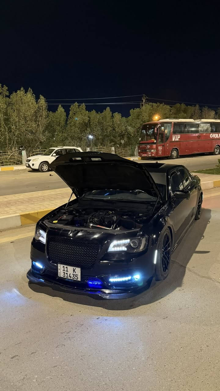 اوباما 2020 هيمي
ماشية 88 الف ميل 

رجاء اقرا كل تفاصيل قبل لاتتصل 

عليها منضومة جكات S3 بعدها بالضمان شرط
عليها فجوج 6 بستم مال هيلكات كاملات مو كفرات فج كامل هو والسطاب اكسن مال هيلكات شرط
عليه اكزوز srt كامل400$

عليها دركة كاربون فايبر
عليها شوتة مشتريها ب 300$
عليها زعانف كاربون فايبر 
عليها سستم داخل كاربون فايبر
دفيوزر ابو الانارة كاربون فايبر
لحية كاربون فايبر

السيارة فول مواصفات 
بانوراما
كشنات جلد تدفئة حضن

السيارة حادثها جاملغ وبنيد بدون صبغ وبدون شواصي مبدلات نفس لون وبيها حار بهلال الجاملغ الخلفي وبيها جاملغ وباب مقسمات شرط ليبل شركة

سعرها جدا مناسب بالنسبة للصرف المصروف عليها مكلفتني هواي

سعرها 275 وبيها مجال للشراي 

مكان سيارة الناصرية

***********
