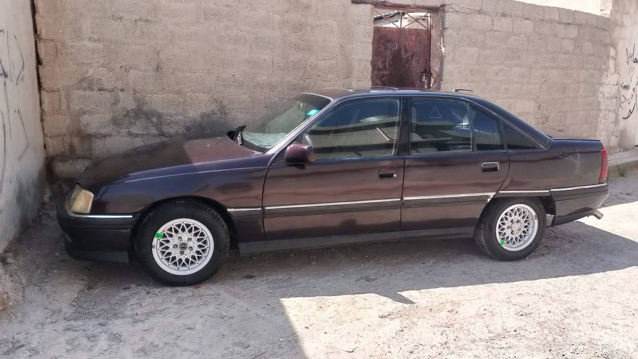 سلام عليكم 👋🏻
للبيع اوبل اوميكا 🚗 او مراوسه 
موديل 1992👆🏻
رقم كركوك مشروع وطني بسمي
محرك مجفتها جديد لاصرف ولا بخار صوت جعب قليل
كهربائيات كامل 
باتري جديد
اربع تايرات جديد 
دواخل نضيف زين
مسجل سماعات جديد
سعر 38 بي مجال قليل 
مكان كركوك ناحية تازه 
***********
