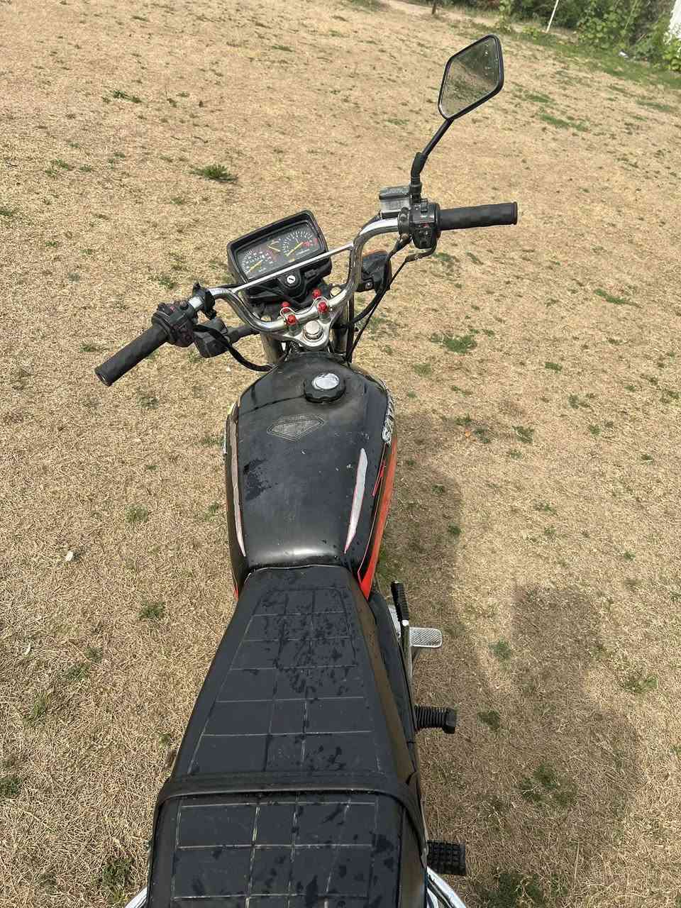 سيفان ٢٣اوراق اصولي
كهربائيات شغاله بصمه 

مكاني بغداد اليوسفيه

السعر ٥٠٠وبيها مجال

***********. واتساب
