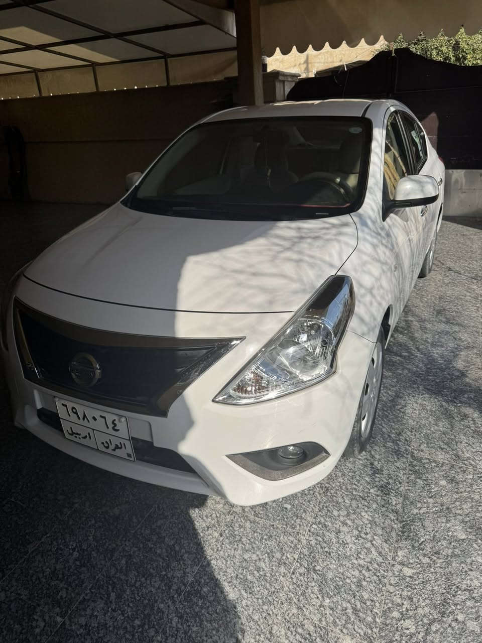 السلام عليكم 
نيسان سني للبيع موديل 2022 ماشية 18 الف فقط يعني سيارة اخت الزيرو 
مكفولة كفالة عامة من عدا طخة جدا بسيطة كما موضحة بالصور
السعر:  118 ورقة بيهة مجال بسيط جدا
للاستفسار الاتصال على الرقم ***********
