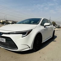 للبيع كورلا موديل 24  هايبرد فئه LE   ماشي 67  قطعتين صبغ بدون دواخل م...