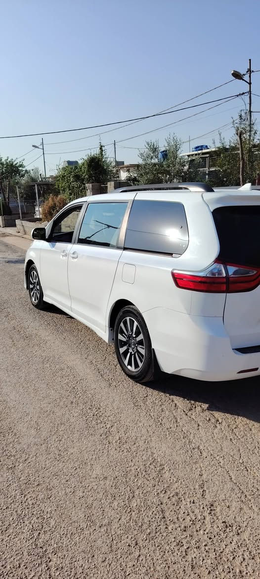 سينا للبيع
موديل 18
سعر 210 مجال
سيارة بأسمي
***********
