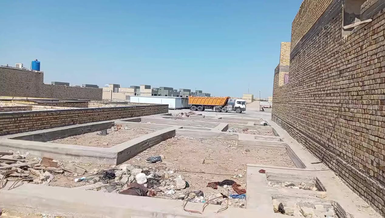 بتلو للبيع المساحة 250 متر زراعي خريطة مرتبة منطقة النياز قرب مجمع نور الناظر السعر 32  وبي مجال رقم تلفون ***********
