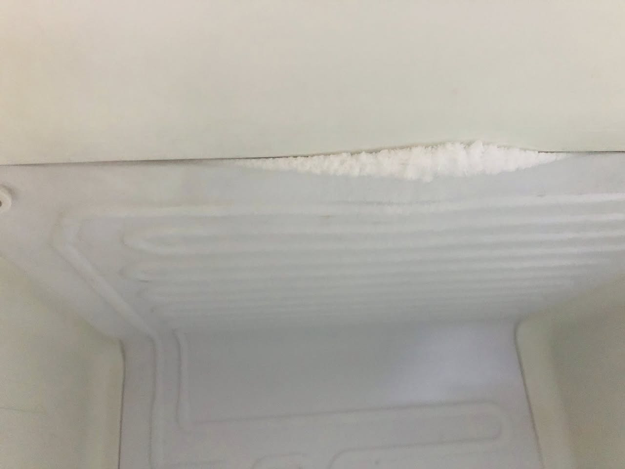 ثلاجه نوع شينون نظيفه جدا مداخله تصليح حجم وسط سعرها 150 مكان بغداد الصليخ  ***********
