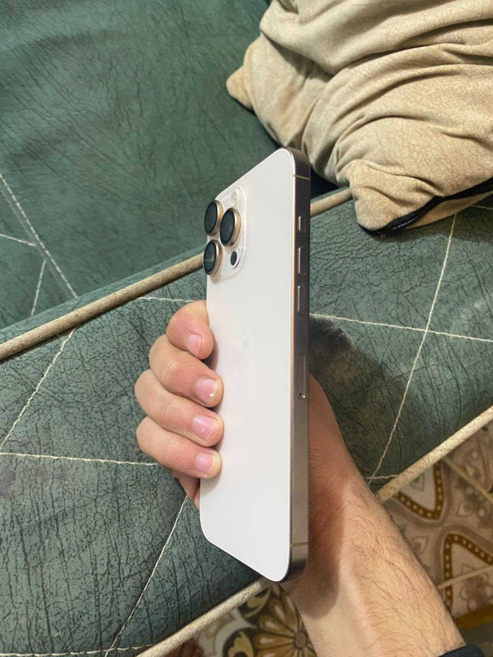 السلام عليكم آيفون 16 برو ماكس مبايل جديد بطاريه 100
بعده بضمان نضافه 100
سعر 1425 وبيه مجال 
الرقم ***********
