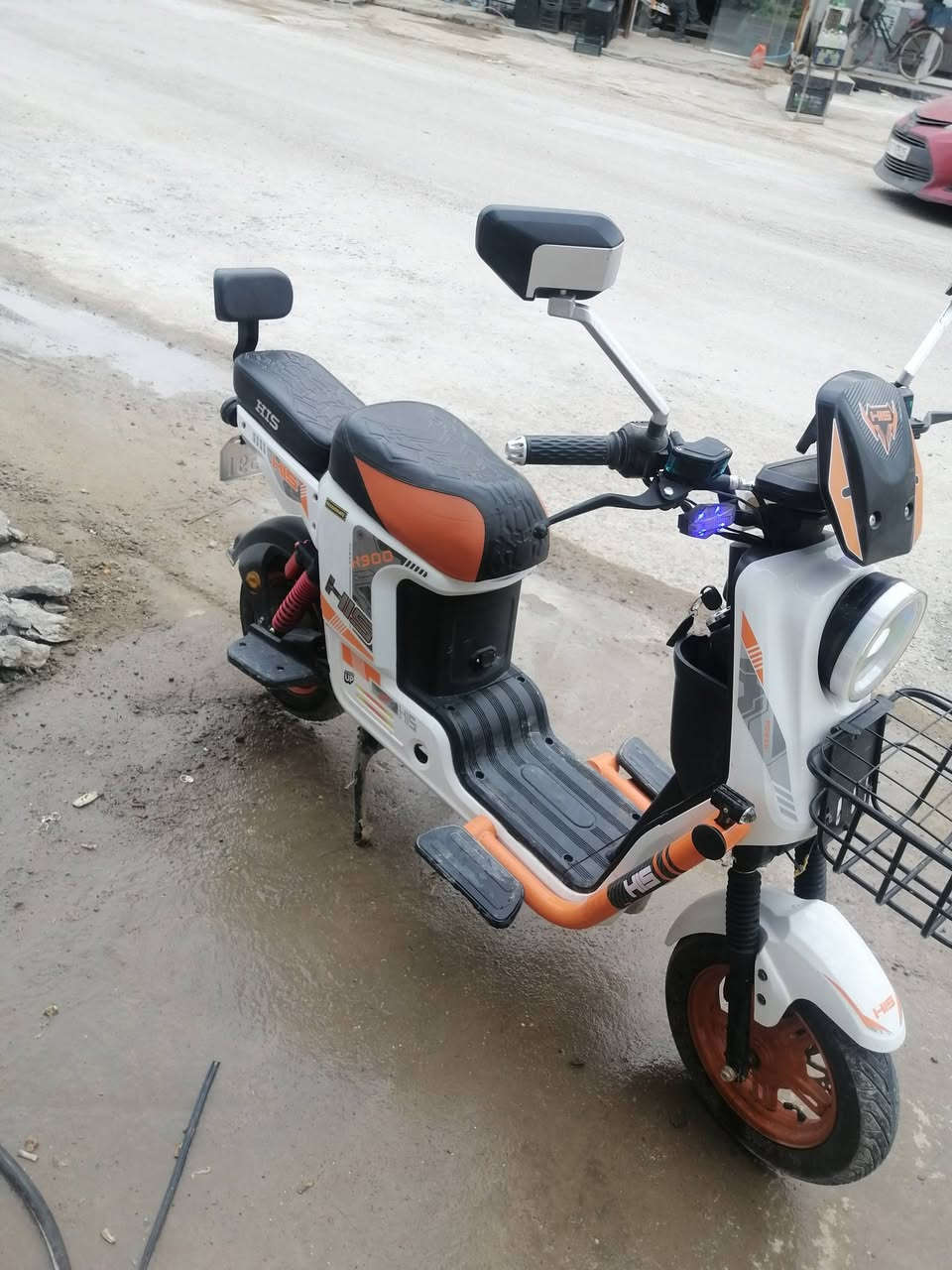 دراجه شحن HLS جديد مستعمل شهر واحد بطاريه 32 شد قبل ٤ ايام  السعر ٤٥٠ قفل اليريد يتصل على هذه الرقم *********** المكان ديالى بعقوبه المفرق
