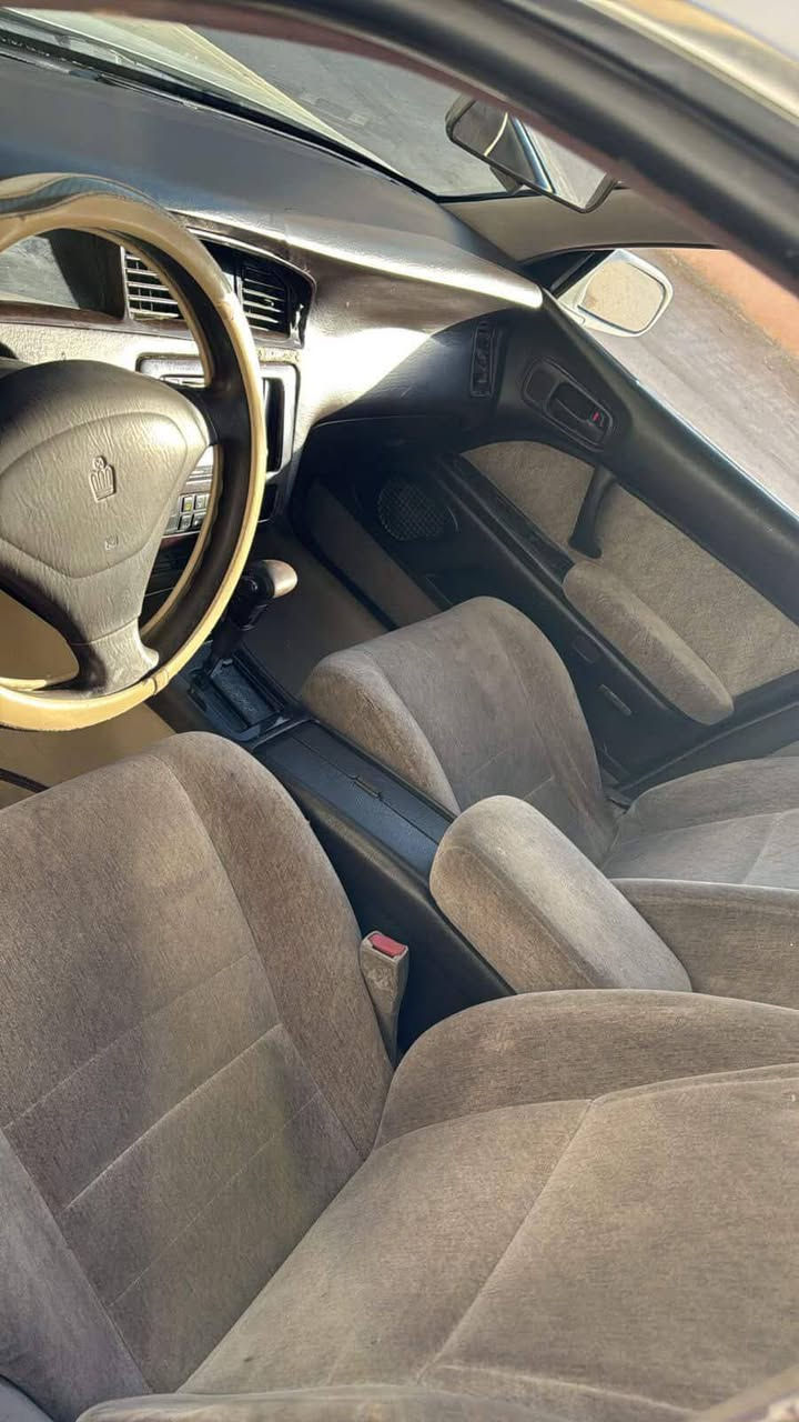 السلام عليكم للبيع بطه متصل موديل ٩٥ مكفولة كفالة عامة رقم نجف إنكليزي سيارة جديدة واحلة من صورة تخم تاير جديد تبريد شغال حدادية جديدة كهربائيات كلهة شغالة مكان 📍نجف رقم صاحب السيارة ‭٠٧٨٣ ١١٢ ٠٣١٦‬
