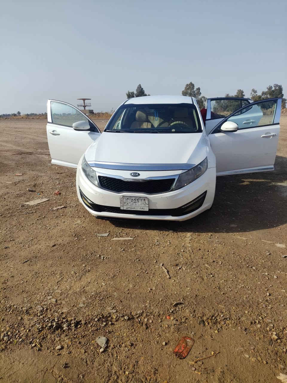 السلام عليكم 
سيارة اوبتما 2013 خليجي 
مكينة 2400 حدادية نظيفة تخم تاير تبريد
بصمه مرايات شفط السيارة خير من الله 
السعر 115 وبيها مجال للشراي 
***********
