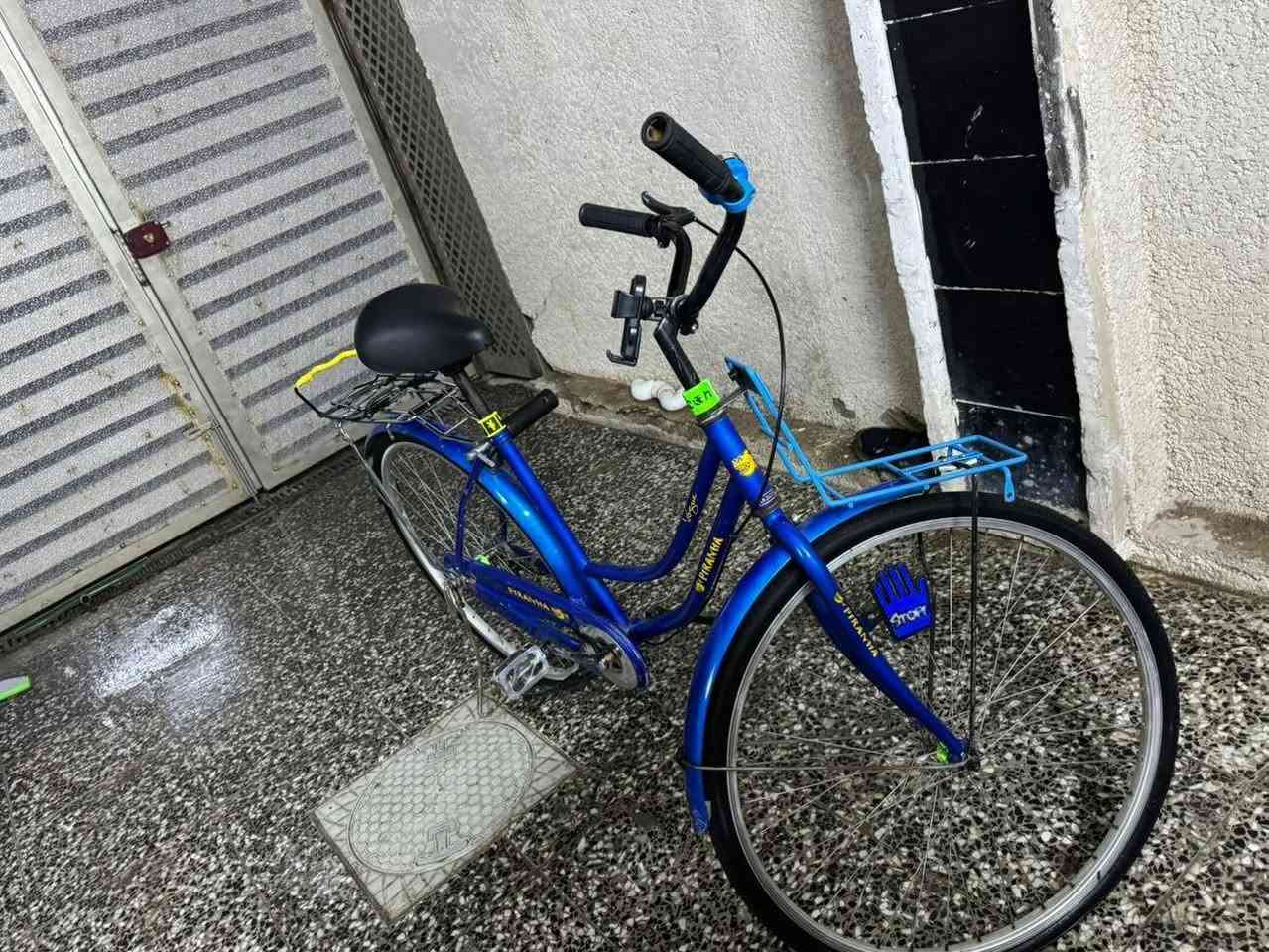 السلام عليكم  بايسكل للبيع جداً  نضيف المكان الكريعات  نزله مصور اربد السعر 70وبي مجال بسيط ومعه تاير جديد  التاير اابحده 4تالاف


**إذا كنت صاحب هذا الإعلان وتريد حذفه لأي سبب، رجاءا أرسل رسالة إلى الدعم الفني**