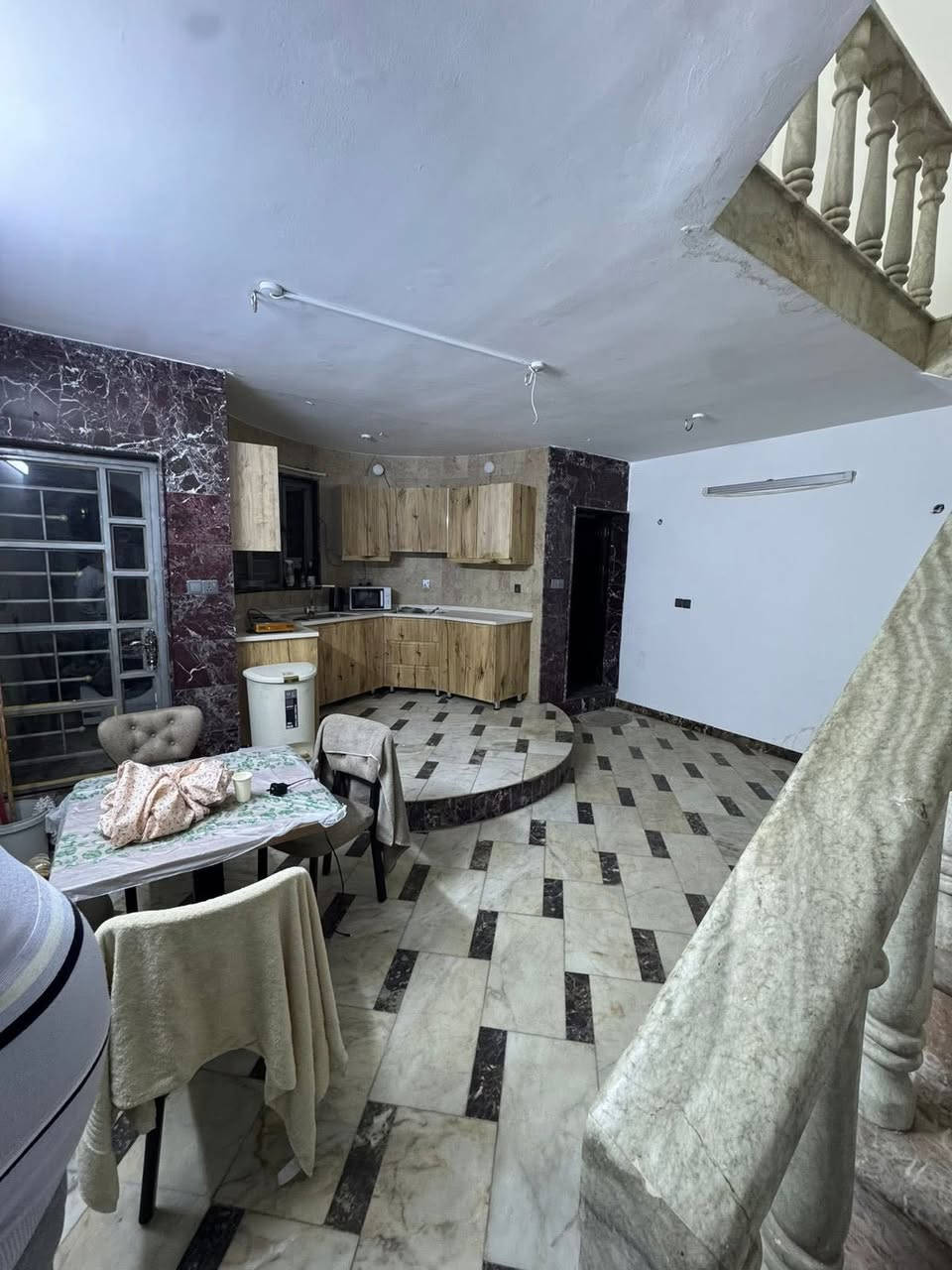 للايجار في السيديه 

دار سكني او تجاري موقع  شارع 20 نفسه 

مميز يتكون من مدخلين صاله مطبخ خدمات 

الطابق الثاني غرفتين نوم  

(((سعره مليون دينار ))))

للاسـتفسـار الاتـصال علـى الارقـام التـاليه  او زيـاره مكـتب عبدالله الرفيـعي السيـديه_شارع الضـباط_ مقابل مجـمع لحـوم جويـلي 

مكتب عبدالله الرفيعي

 المنتظر للعقار 

***********
━━━━━━━━━━━━━━━
#بيت #عقارات #منزل #بيع #وساطة_عقارية
#شركة #سيدية #بغداد #عراق
#عقارات_السيدية
#عقارات_الكرخ #ايجار_تجاري
#بنايات_سكنية
#عقارات_القادسية #عقارات_اليرموك #عقارات_المنصور
#عقارات_الحارثية #عقارات_الكاظمية #عقارات_الاعظمية
#عقارات_العطيفية #عقارات_حي_الجامعة
