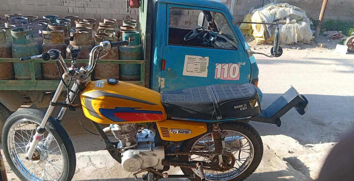 درجه نامه كلك مكينه نامه و شاصي نامه
الدرجه بيه ويل امامي جديد طك جيس و يل خلفي طك جيس و تخم تايرات طك جيس و تانكي و صفحيات و كشن جديد 

كلك كلك كلك كلك 

مراوس عادي اروس حسب القناعه السعر اب 300 و بيه مجال الشراي 

مكاني عفج ناحيت نفر و هاذا رقمي 

***********

 اليريده بي خير و يدلل
