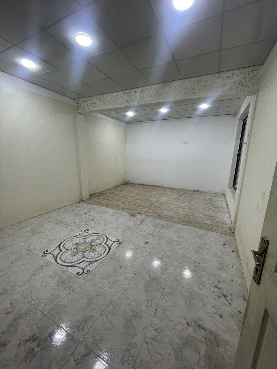 بيت ايجار ٣ نوم صاله مطبخ استقبال حديقة
بمجمع اشتي واحد سايدين لاوان
عقارات باغى هزان داخل مجمع اشتي ١
لسعر و تفاصيل
***********  موجود واتساب
