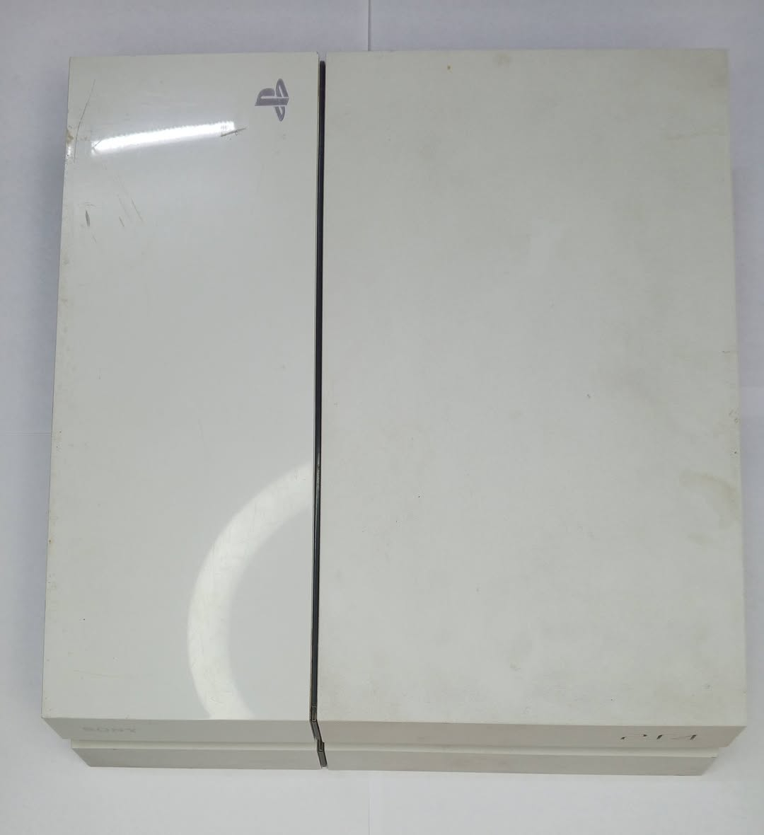 السلام عليكم 
بلاي ستيشن 4 فات
تجي وياة الملحقات كاملة
واقراص 2 لعبة Call of Duty 
ولعبة حرب مترجمة باللغة العربية 
مع جويستك 2 ابيض وذهبي 
وكابل ال HDMI 4k 
السعر 250 قفل


**إذا كنت صاحب هذا الإعلان وتريد حذفه لأي سبب، رجاءا أرسل رسالة إلى الدعم الفني**