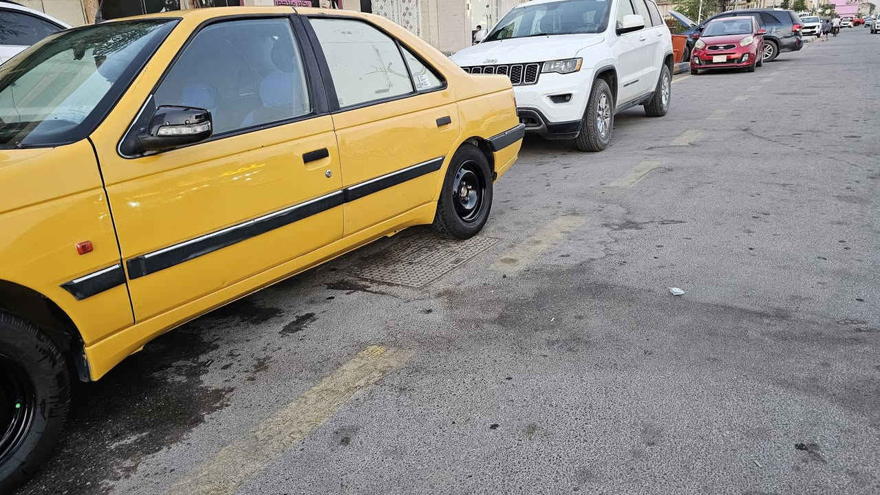 ٤٠٥بيجو٢٠١٢ وبسمي جاهزمن كلشي ***********
