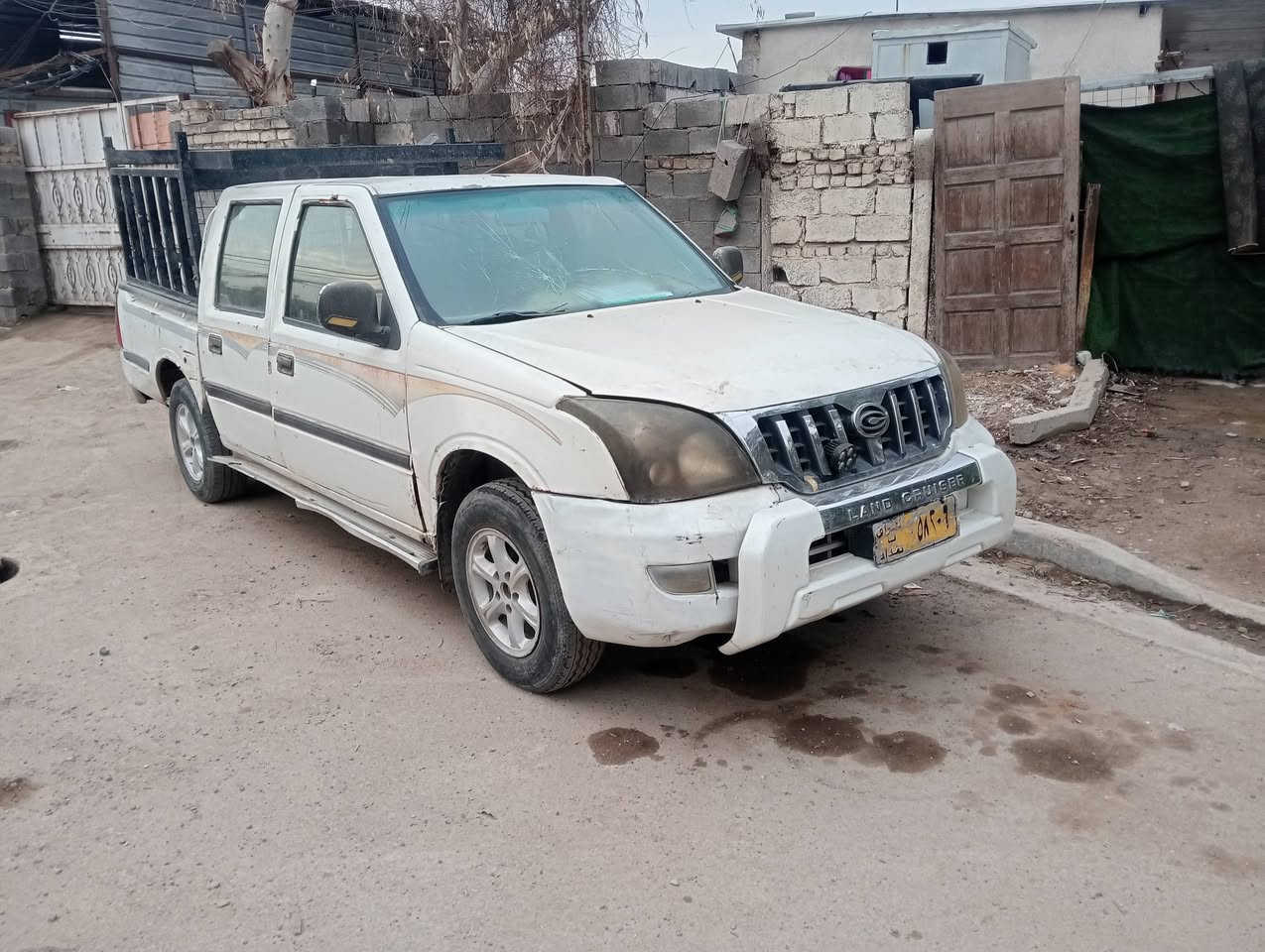 سياره بيكم 
بغداد مكاني 
رقمه بغداد 
سعره 25 
و2007
رقمي ***********
