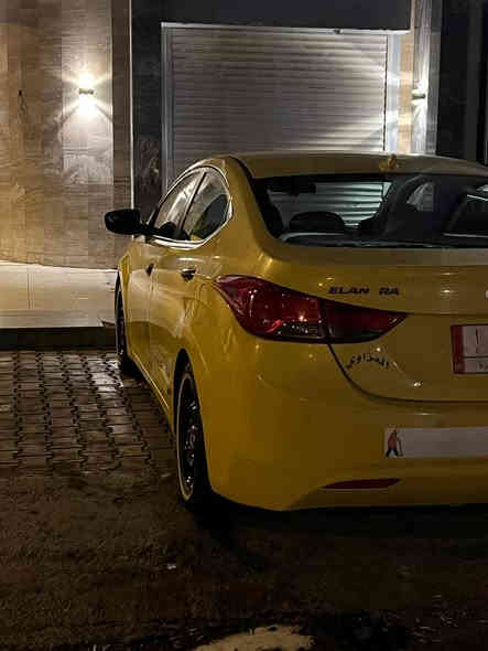 السلام عليكم هونداي النترا وارد كندي موديل 2012 تحكم ستيرن جهتين تدفئه بلكراسي شاشه  صور الحادث مرفقه بلمنشور السياره شادلهة مكينه جديده قبل اقل من سنه بيهة ملاحضات بسيطه بدايه خياسات بلدوسات وبيهة طخه بلجاملغ الخلفي مصلحه وبعدهي مامصبوغه وصدر هم رايدله فتح 
السعر 95 وبيهة مجال 
للاستفسار ***********
