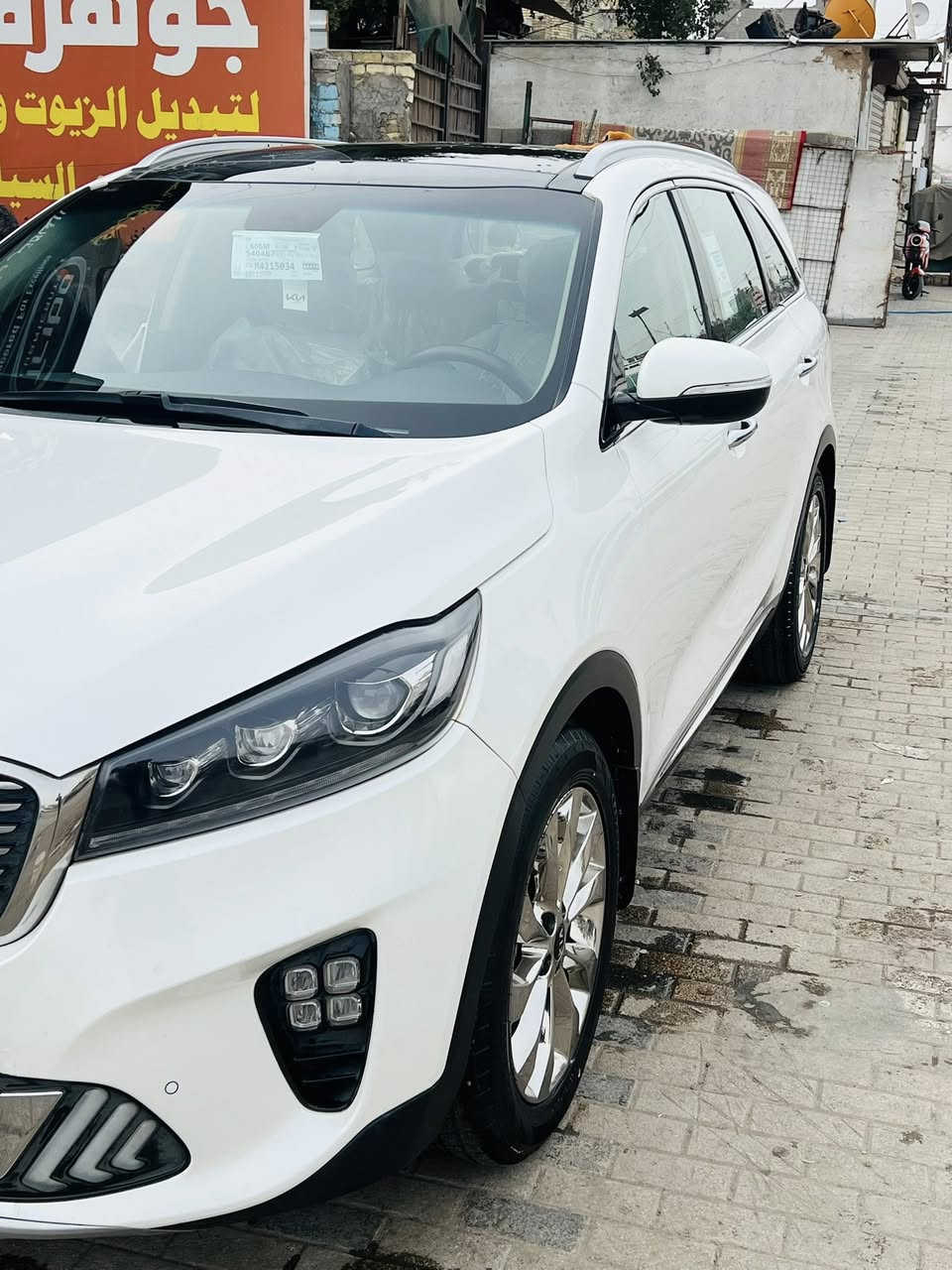 السلام عليكم سورنتو موديل 2019 شكل ال20  سياره خليجي ماشية 91 الف هاي صورها والسونار موجود بل نشر موقع السيارةً 📍بغداد جميله الرقم ***********
