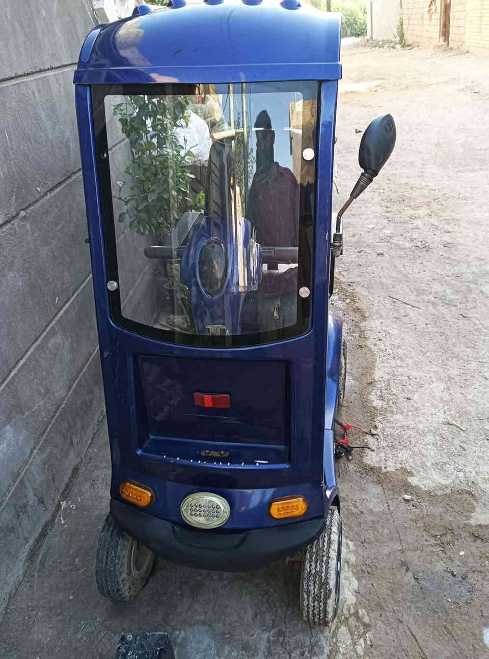 اسلام عليكم عربانه شحن شغاله ونضيفه سعره قفل 350مكان مسيب حي المعلمين بل دوب الاتصال برقم ***********
