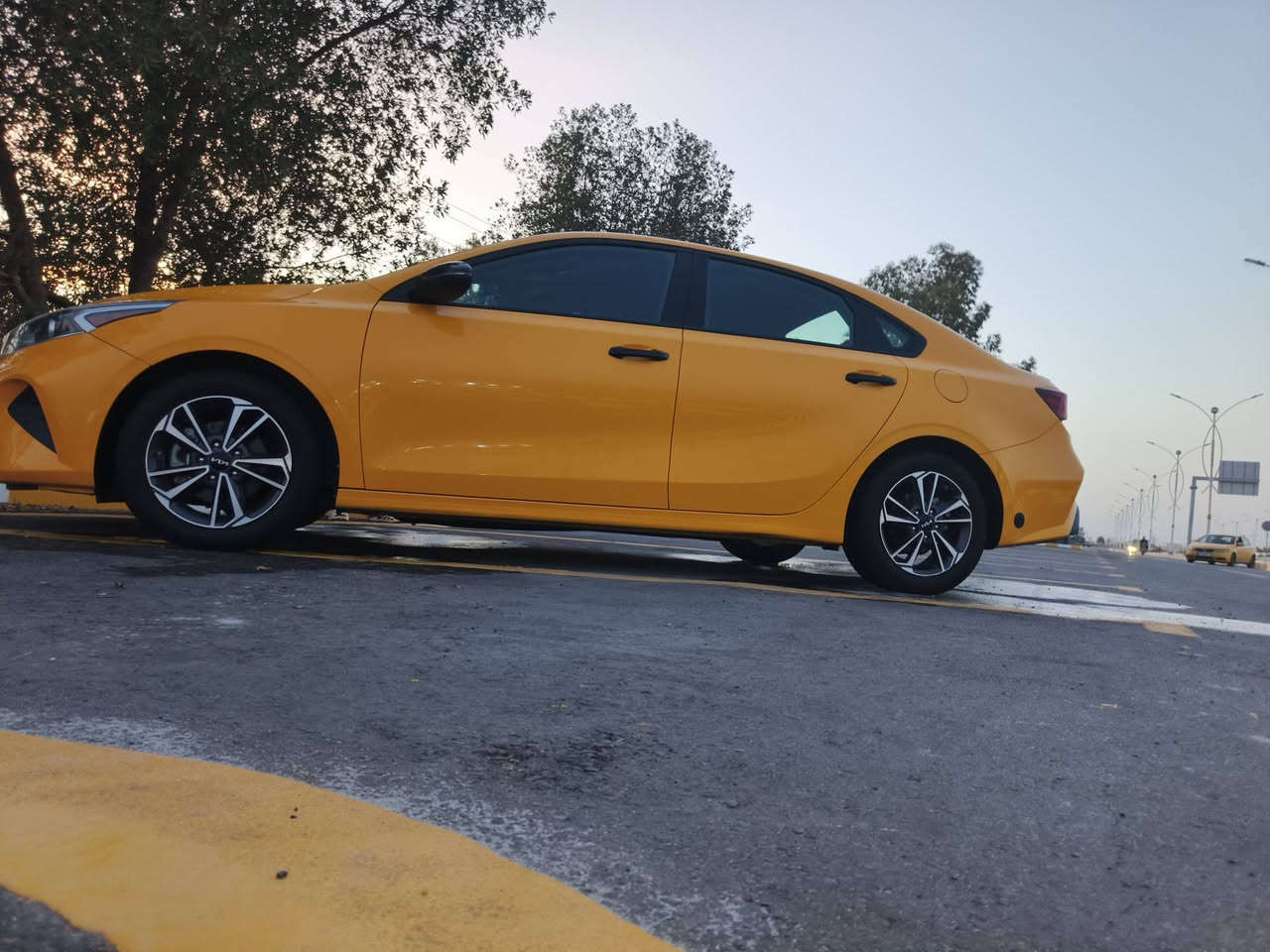 السلام عليكم  كيا فورتي لبيع موديل 24دخول جديد بسمي تحويل مباشر جاهزه ع اخر حبايه مانقصه برغي ضربته بنيد  وجاملغ نفسهن معمرات مابيه تبديل ولاقطعه حت دعاميه نفسه منضومه غاز منضومه زنون موصفاته نص فول مكاني ناصريه الاسكان صناعي ***********
السعر150

وبيه مجال الشراي
