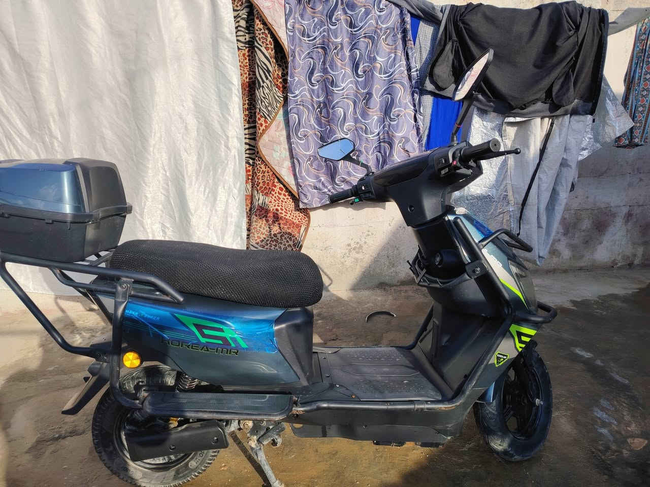 جديده فول موديل 25 بطاريات كبار 6 جديده شراي اتصل *********** سعرها ٦٢٥ من الرمادي حي التأميم
