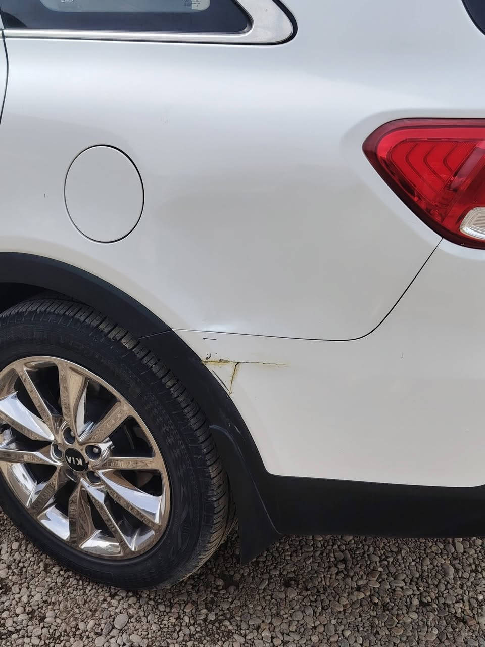 السلام عليكم سورنتو البيع موديل 2016 سياره فوريل بنراما سياره فول موصفات ماشية 107 رقم صاحب سيارة
***********
***********
