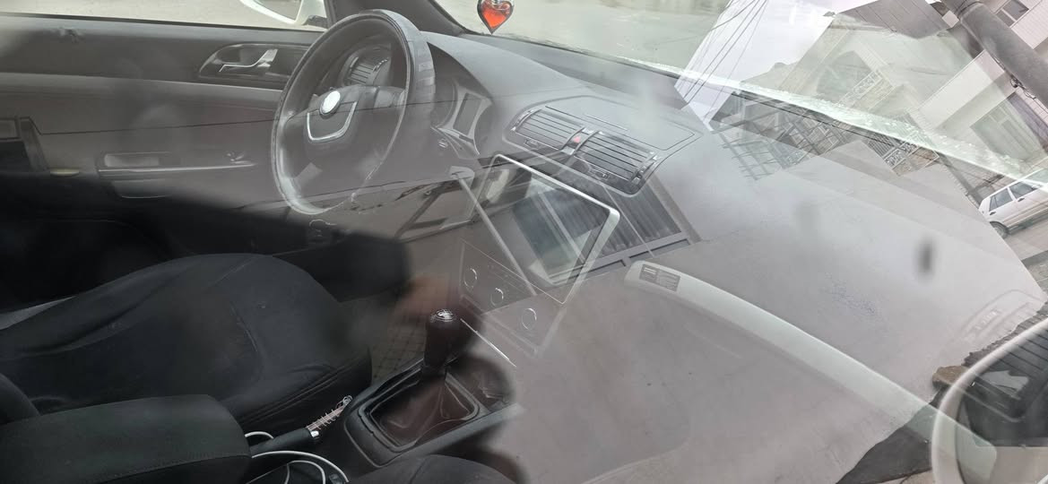 شكودا ۲۰۱۳ بو فروشتن ١٦ و عاديه
نرخی ٦٥ گه لا

پیشتر ته کسی بوه شوین سلیمانی به شه رتی مکینه گیر ته حویل غرامه

***********
