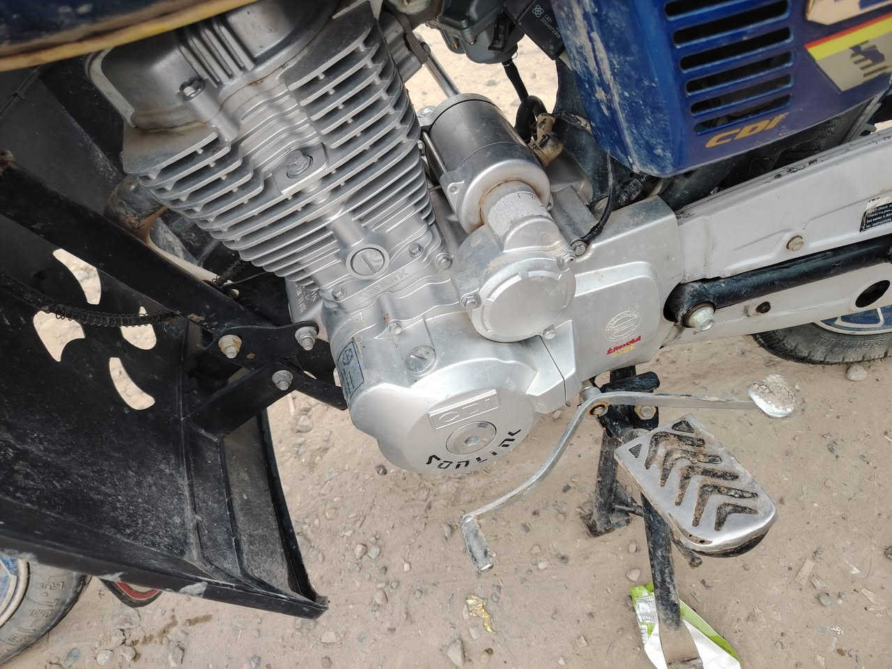 ٢٤ مامفتوح شوفت عينك على ٦٠٠ وبي بمجال
***********
