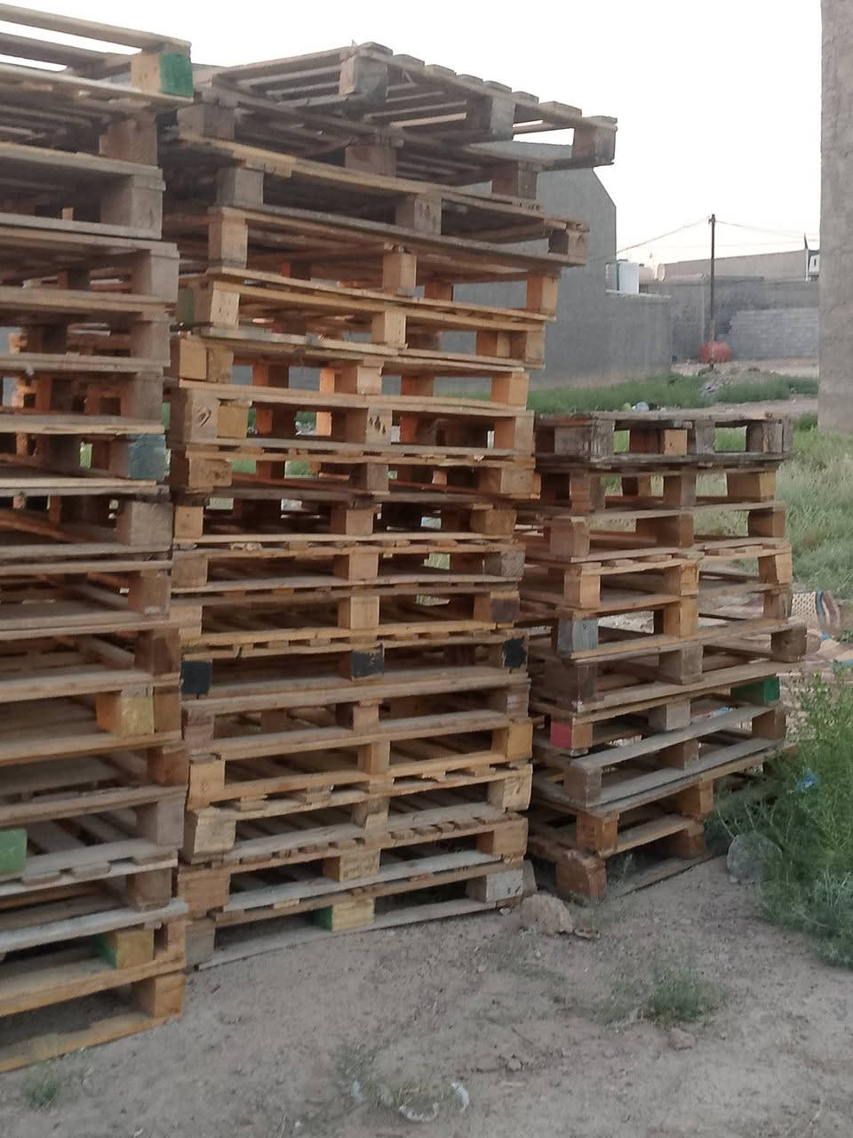 السلام عليكم
عدد 150 قياس 100/120
مكان بغداد ناحيه الوحده 
***********
