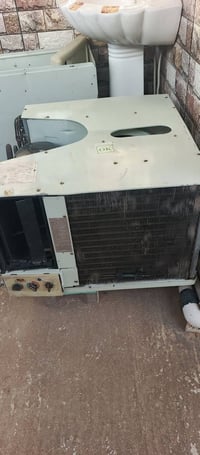 من رخصه الادمن تم تنزيل سعر بيع مستعجل مكيف طنين بعد جديد مستعمل شي بس...