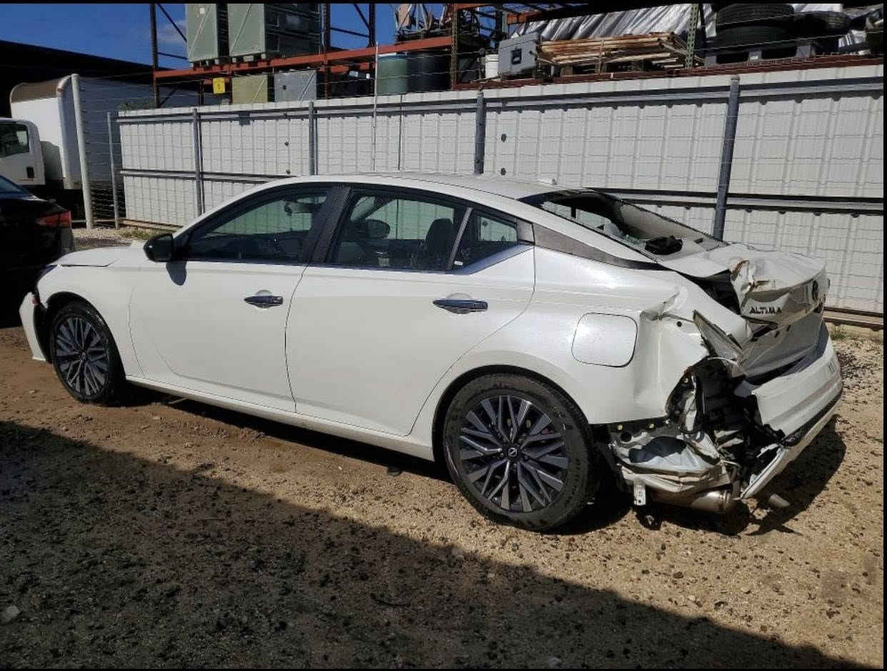 اعلان مزاد  💥💥💥
بيع مباشر ب4,200 $$
تاريخ المزاد : 2026/6/16
 نوع السيارة: 2025 NISSAN ALTIMA 2.5 SV
 #يمكن_إدخالها_بكتاب_ذوي #الشهداء
#او_شحنها #إلى_الأمارات
#إقليم_كردستان 
#العقبة
#ام_قصر
📍 العنوان : الموصل حي الوحده الشارع العام قرب دائرة اللجان الطبية 
📞 : ***********
📞 : *********** + واتساب 
#مزاد_الامين_للسيارات_الامريكية_
