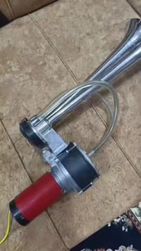 من رخصه مدير الكروب  هورن براد نضيف بس عوزه تصليح مااعرف شنو بي ابيعه ...