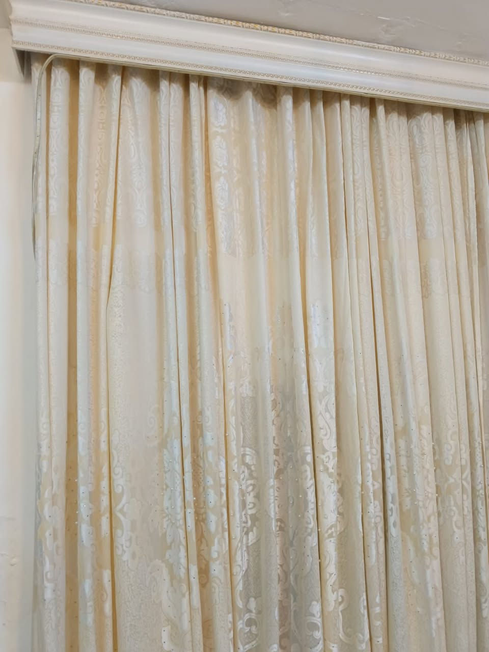 للبيع بردات جديدة مجرد علكناهن علمود الصور متكونة من اربع قطع ارتفاع ٣ امتار مال شباك جبير رايديهن ب٥٥بيه مجال للشراي المكان مدينة الصدر


**إذا كنت صاحب هذا الإعلان وتريد حذفه لأي سبب، رجاءا أرسل رسالة إلى الدعم الفني**